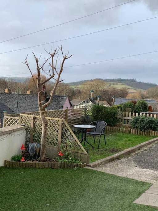 Villa Mountain Views In The Heart Of Brecon Town Exterior foto